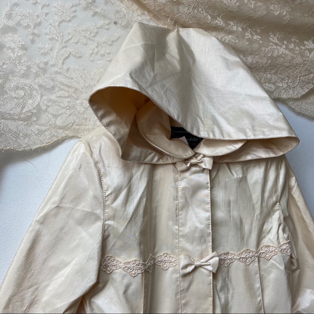 Rothschild • Long Vintage Raincoat - Picture 2 of 12
